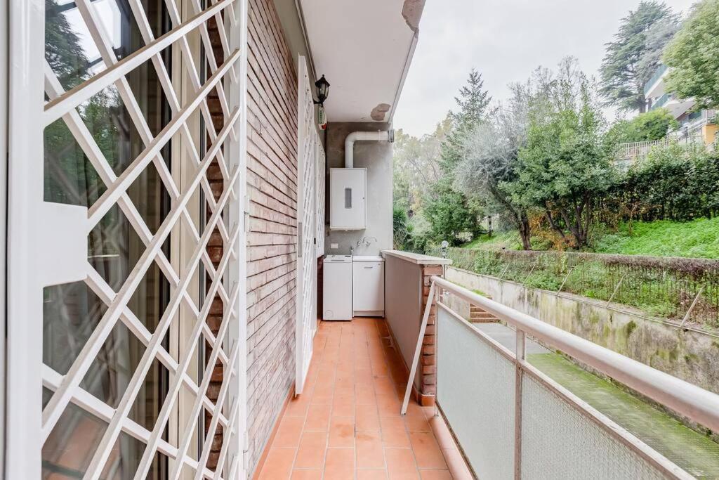 Exclusive Apartment In Eur Lake Rome Bagian luar foto