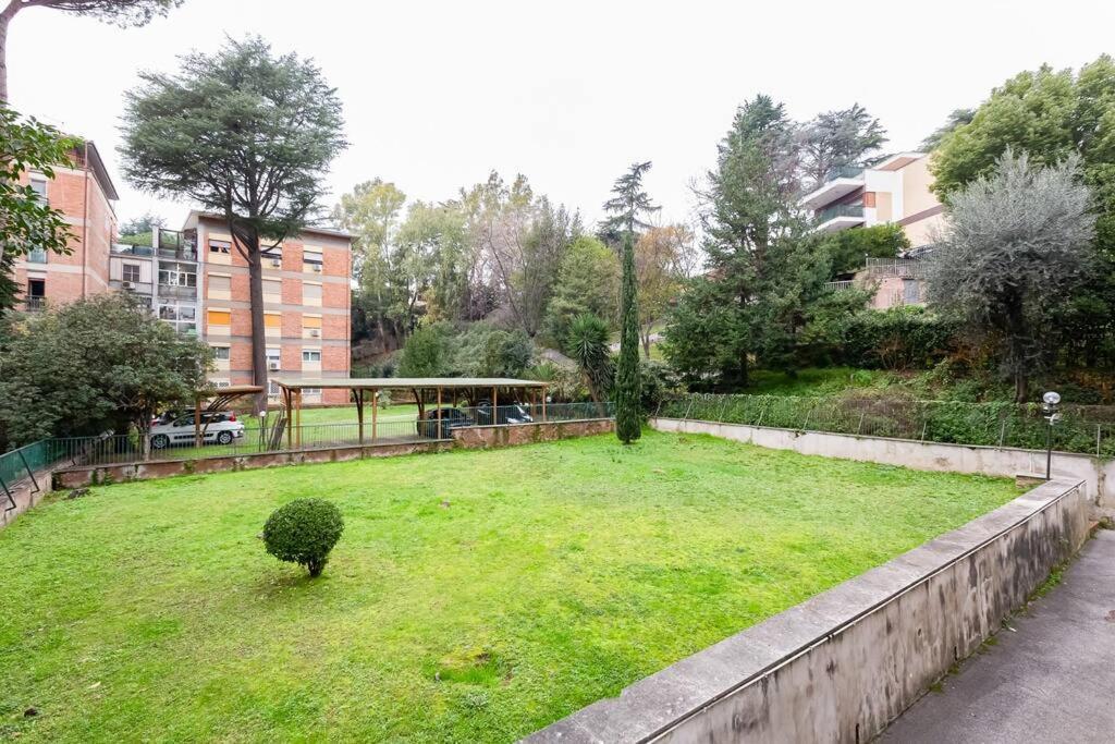 Exclusive Apartment In Eur Lake Rome Bagian luar foto