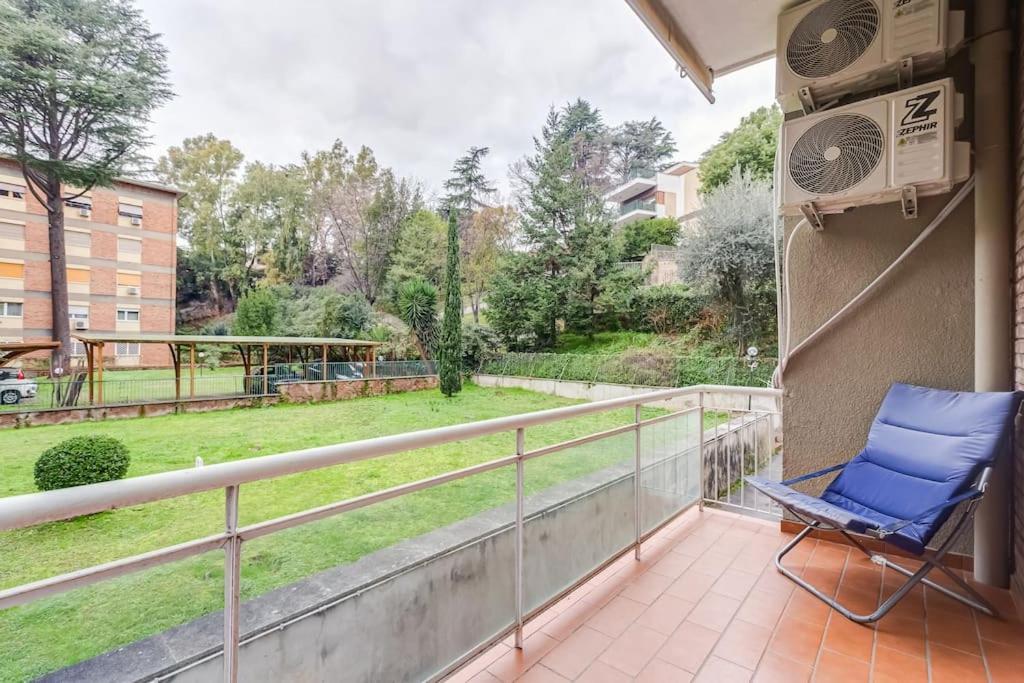 Exclusive Apartment In Eur Lake Rome Bagian luar foto