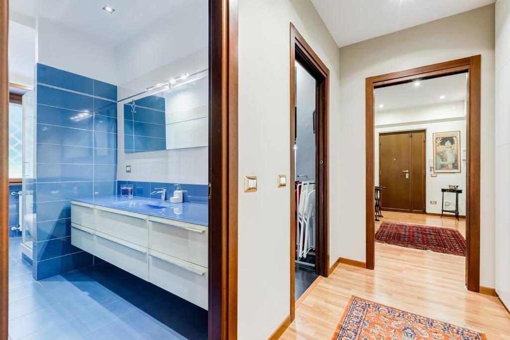 Exclusive Apartment In Eur Lake Rome Bagian luar foto