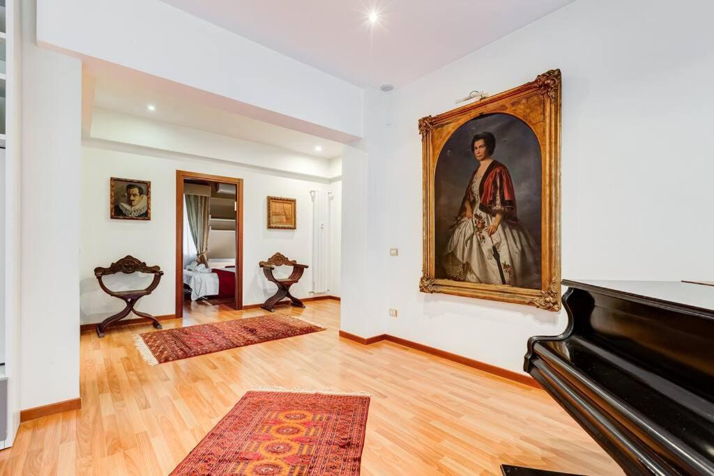 Exclusive Apartment In Eur Lake Rome Bagian luar foto