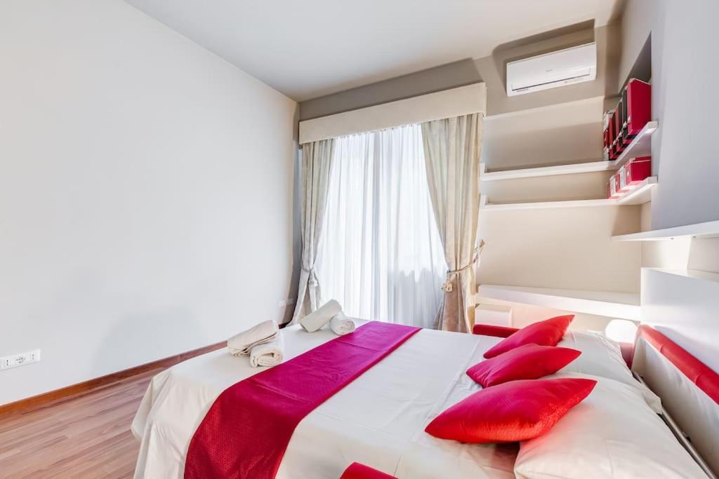 Exclusive Apartment In Eur Lake Rome Bagian luar foto